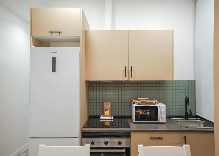 Modern&Cozy-3 Bedrooms 1 Bathroom-Delicias