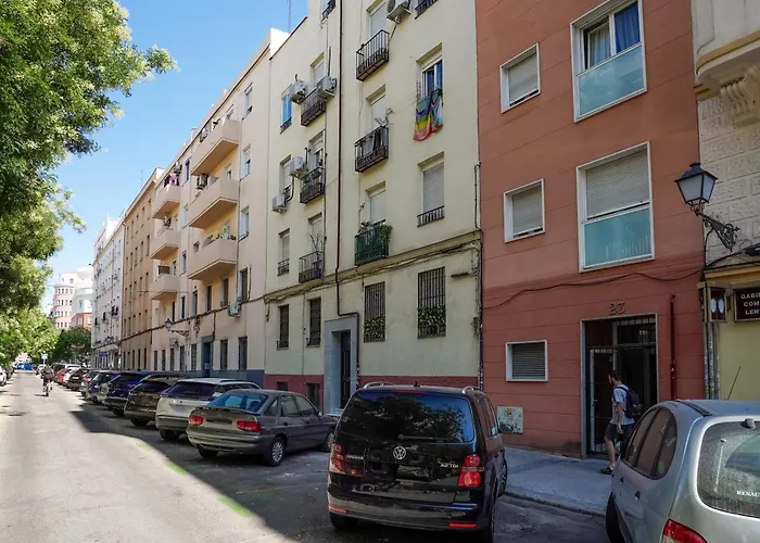 Modern&Cozy-3 Bedrooms 1 Bathroom-Delicias